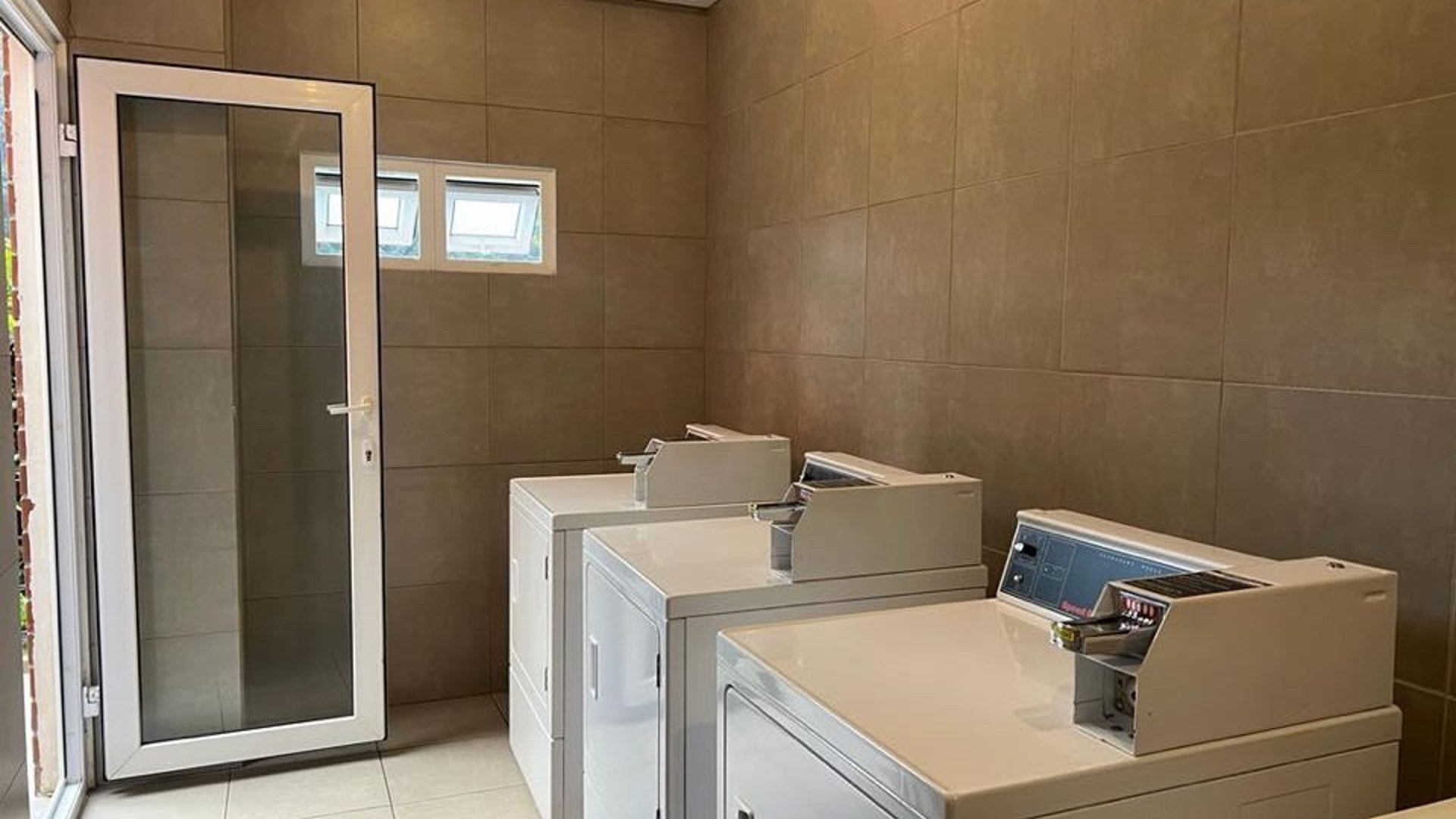 APARTAMENTO EN RENTA EN ZONA 16 - Miniatura 13
