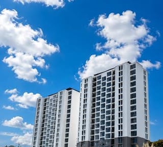 📍 APARTAMENTO EN RENTA – 3 HAB + 2 PARQUEOS TÁNDEM | OGAWA | ZONA 16