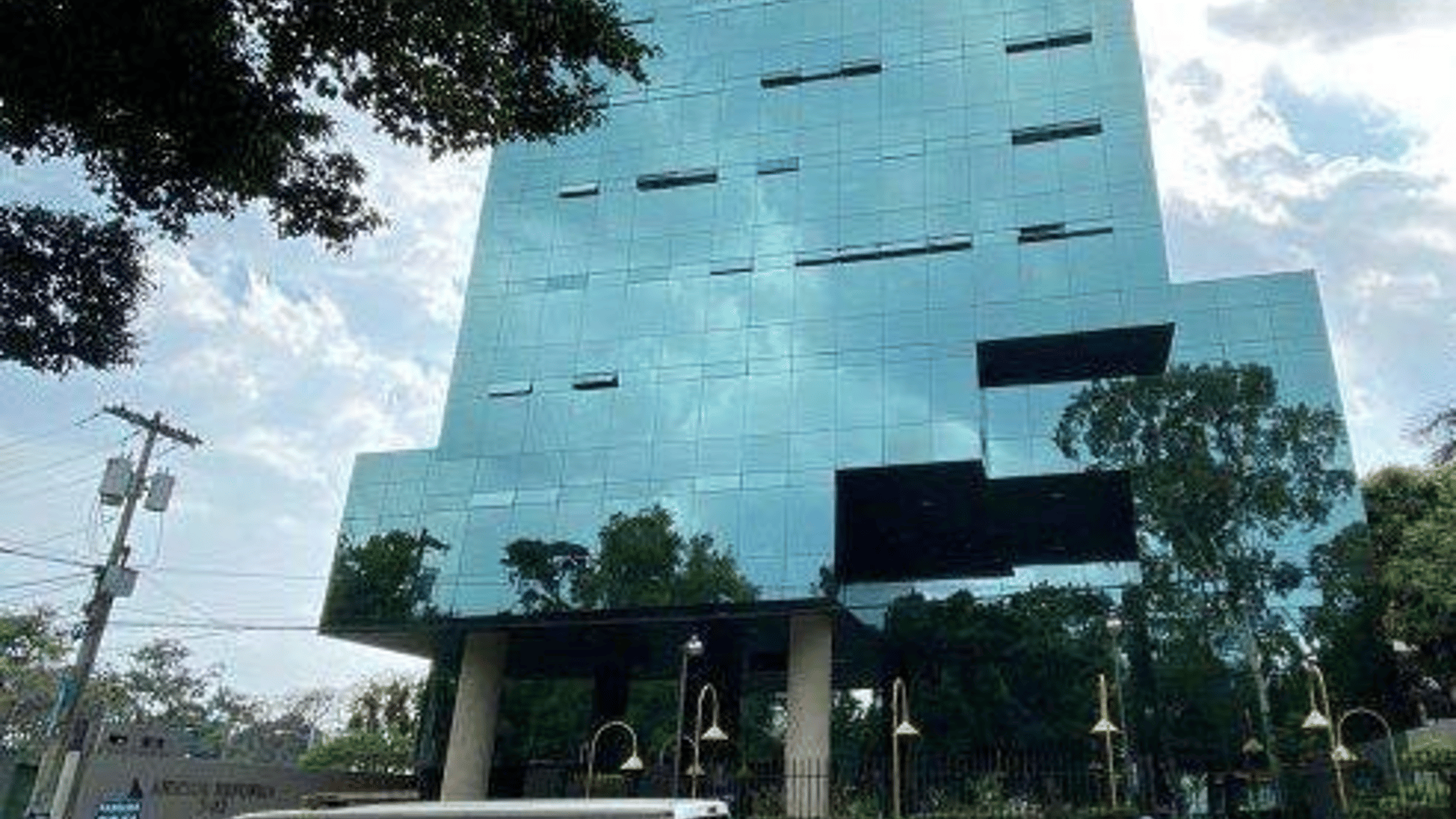 En Renta oficina en Aristos Reforma zona 9