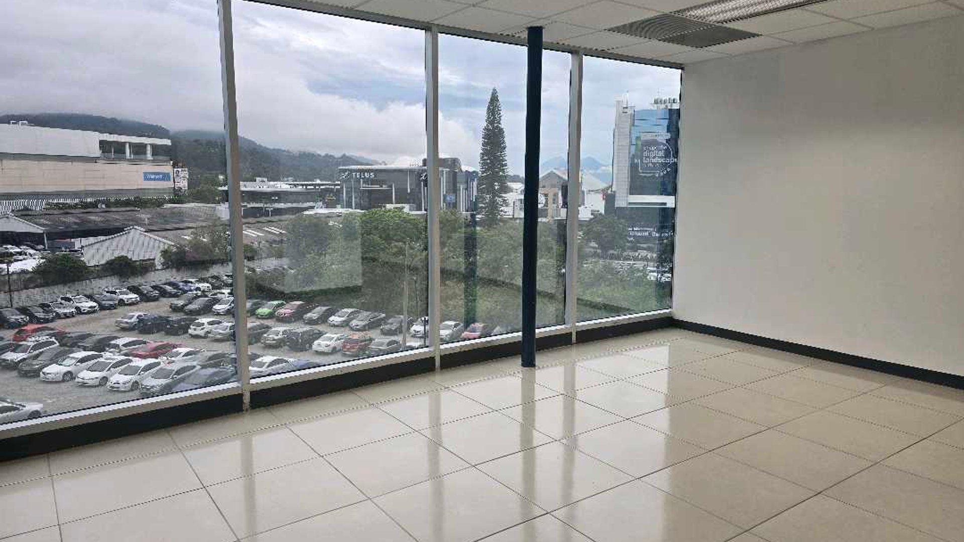 OFICINA EN ALQUILER EN ZONA 10  -  ZONA PRADERA - Miniatura 7
