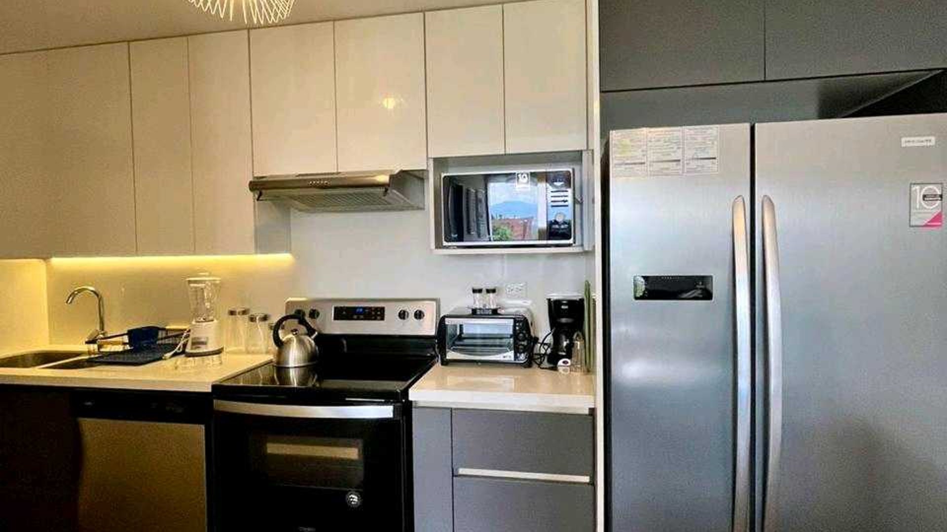 APARTAMENTO AMUEBLADO EN ALQUILER o VENTA????Edificio Casa Clara, zona 10 - Miniatura 6