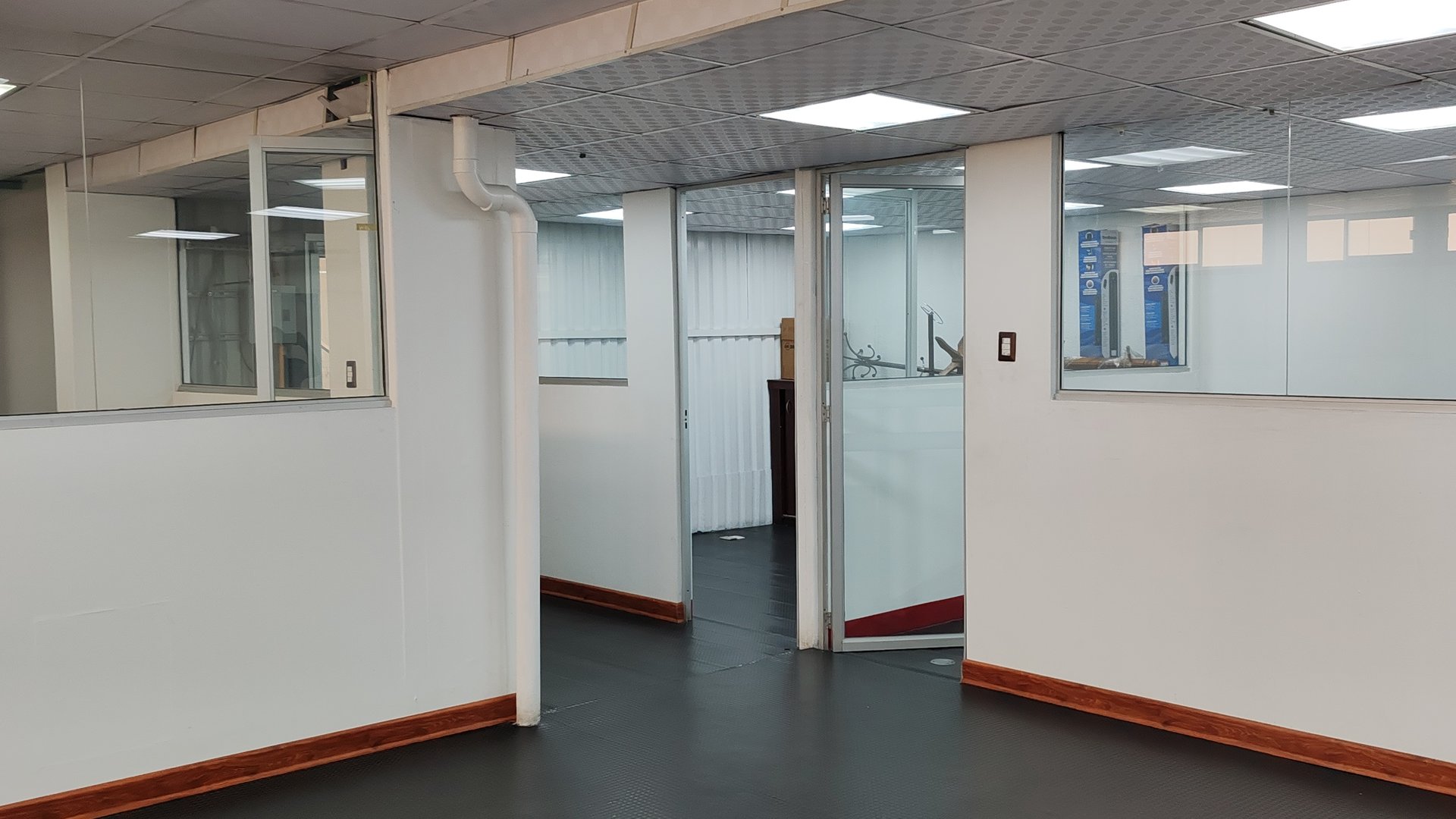 Edificio en Renta, Zona 10 (R10372) - Miniatura 10