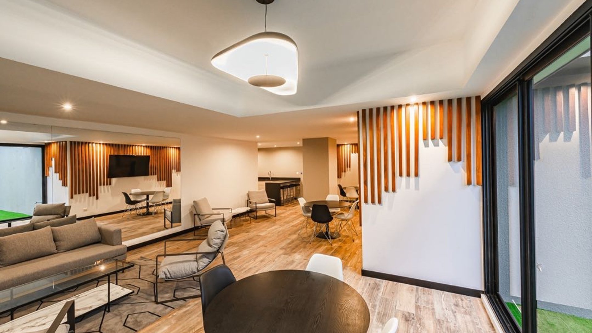 Apartamento Amueblado en Renta o Venta Edificio Enalto  Z. 16 - Miniatura 14