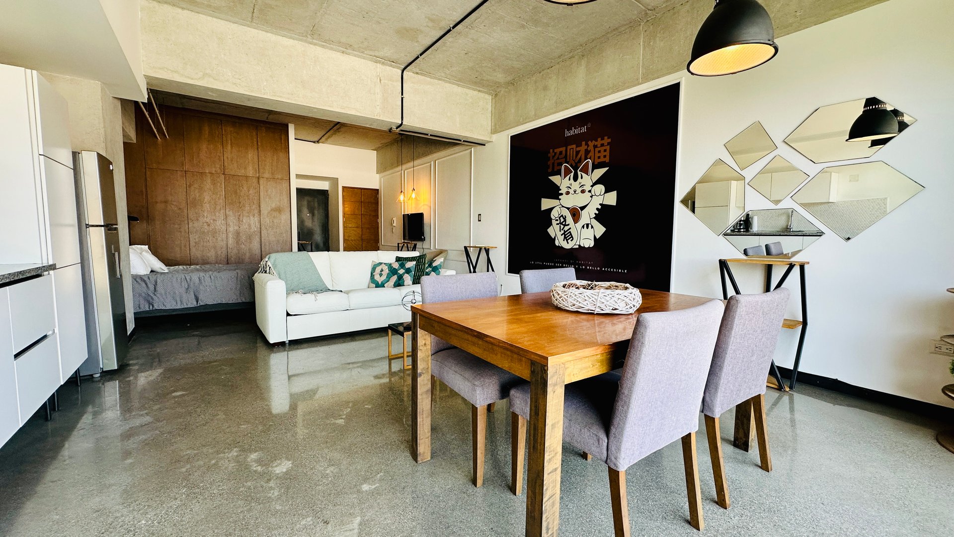 Apartamento Amueblado en Renta en Zona 4