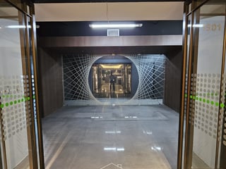 Europlaza, Zona 14 | Oficina en renta | 478 m² en nivel alto - Image 1