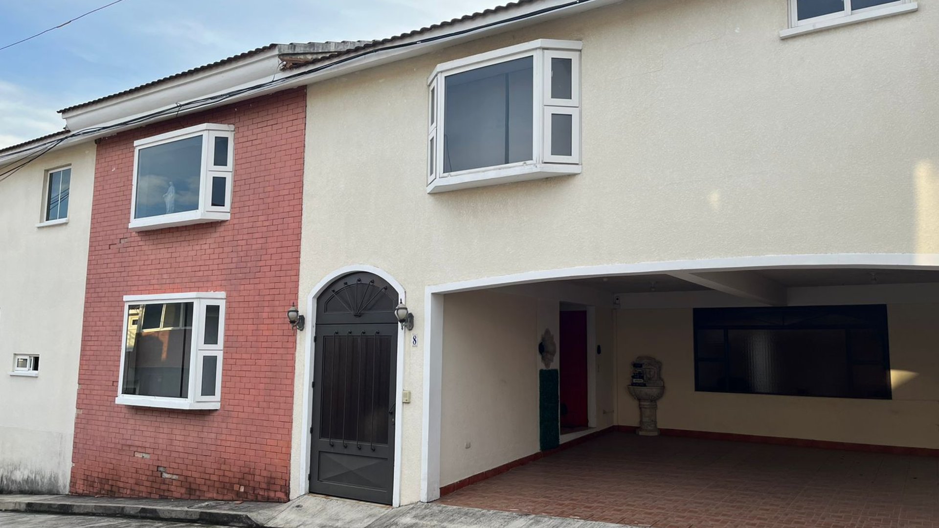 📍 CASA EN VENTA – 4 HAB | COLINAS DE SAN CRISTÓBAL VI | Z.8 DE MIXCO