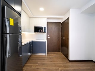 Apartamento con Jardín en Renta en Zona 10 - 2