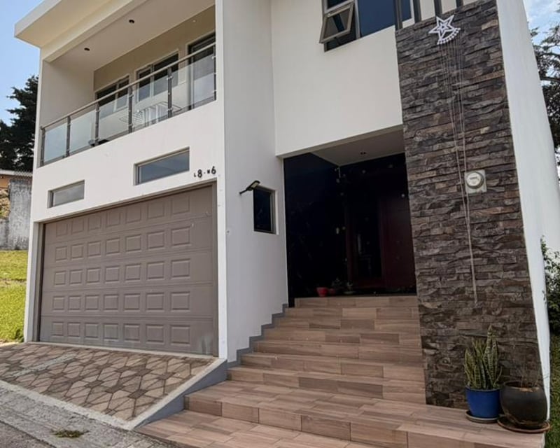 Venta de Casa en CAES Km 26.5 Bosques de Vilaverde