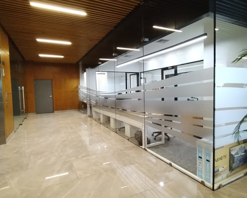 Oficina de 105.32 Mts2 en Renta en zona 9 Reforma