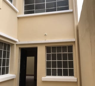 Casa de 4 habitaciones en alquiler, zona 1