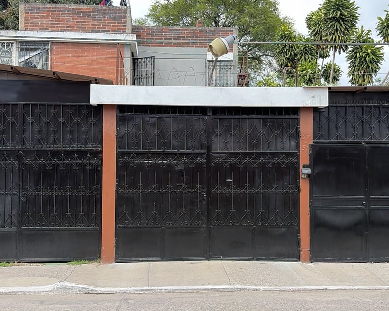 📍 CASA EN RENTA – 3 HABITACIONES  | JARDINES DE LA ASUNCIÓN | ZONA 5
