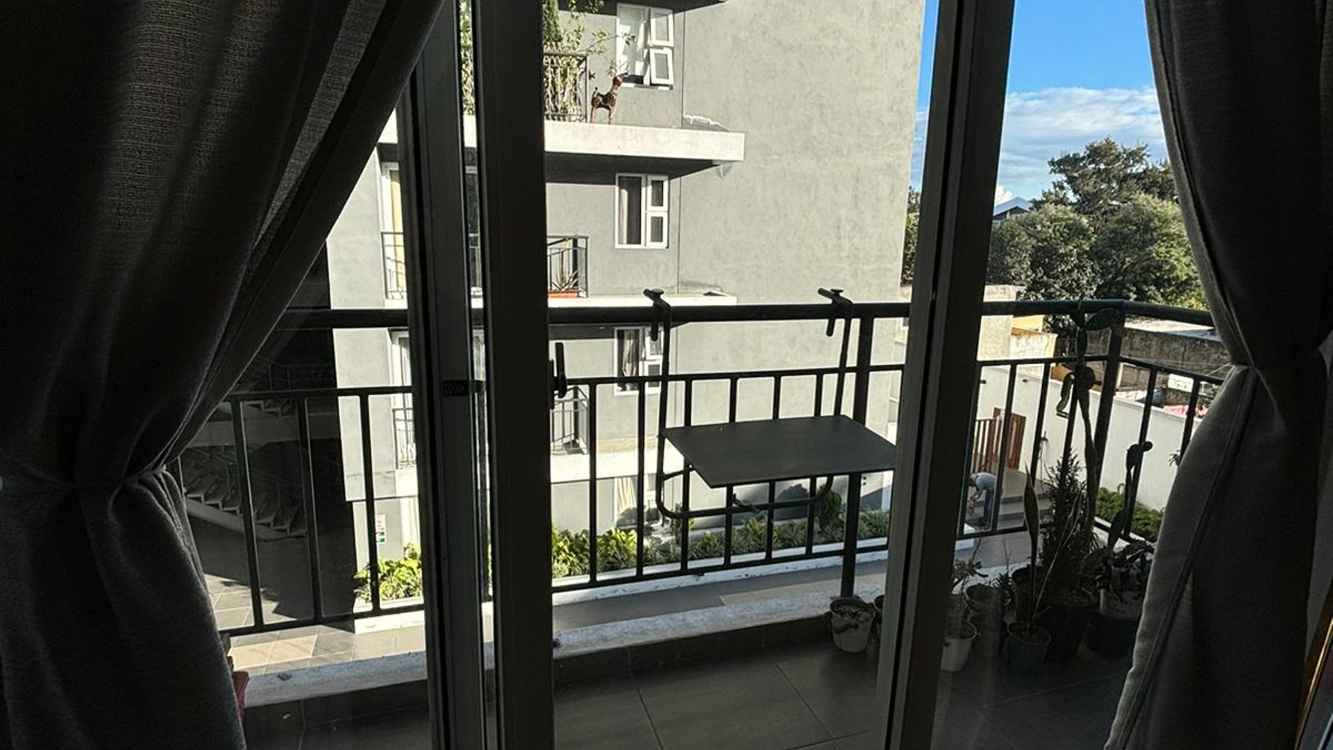 Apartamento en Renta y Venta en zona 11 / Vertical Once - Miniatura 4