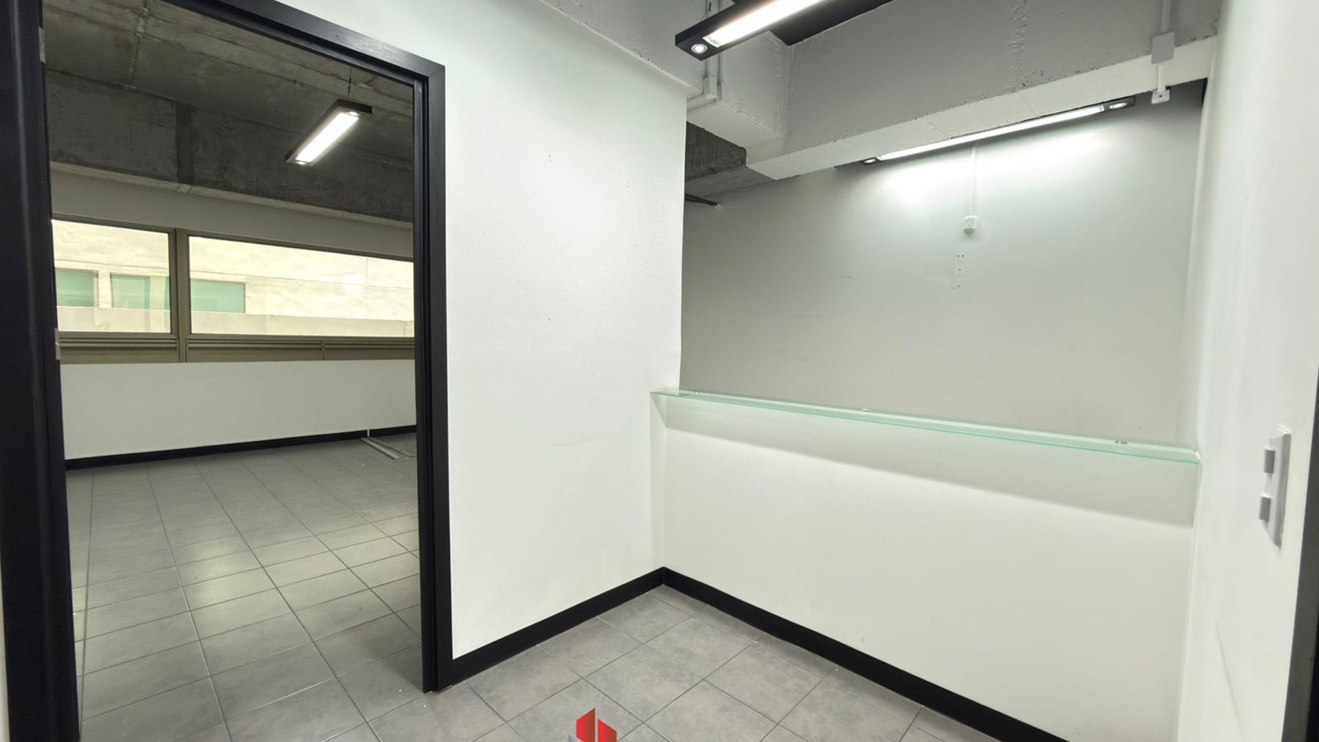 Oficina en Renta  zona 10 / Torino II - Miniatura 3