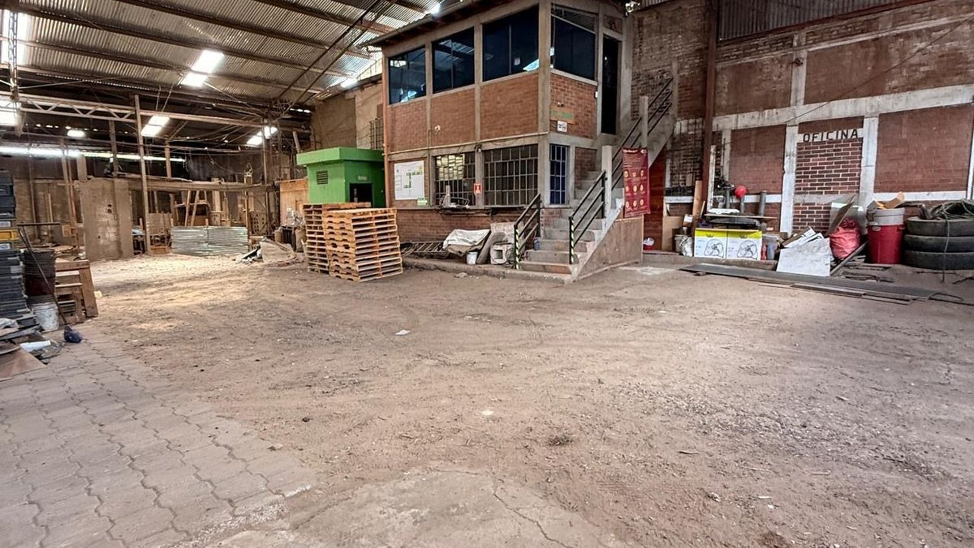 BODEGA EN VENTA – ZONA 1, CIUDAD DE GUATEMALA - Miniatura 2
