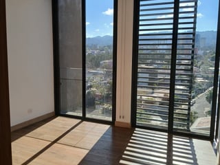 Alquiler de Apartamento TRIVÁ en Zona 15 - Image 1