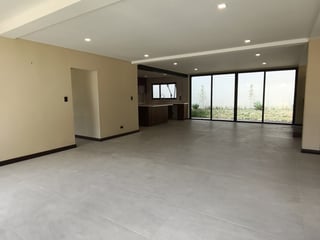 Espectacular Casa en Venta San Lucas Sacatepequez - 2