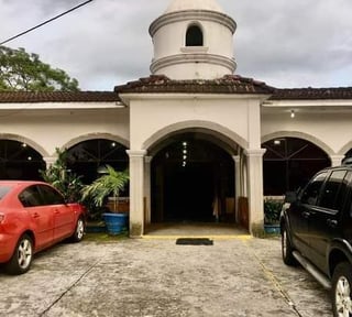 Venta de Terreno y área equipada para Restaurante