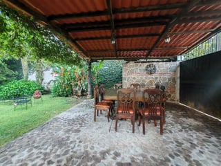 Casa en venta y renta en Antigua Guatemala - 3