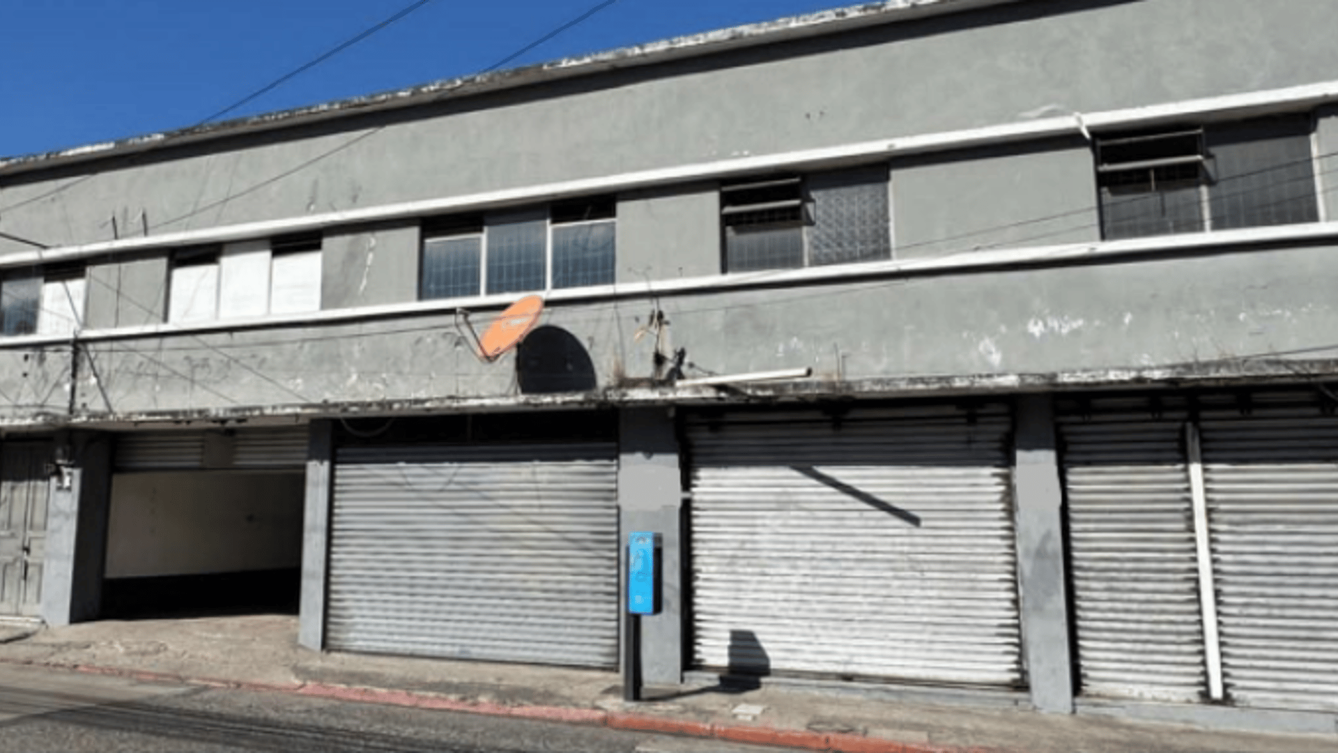 CASA COMERCIAL EN ALQUILER EN ZONA 1