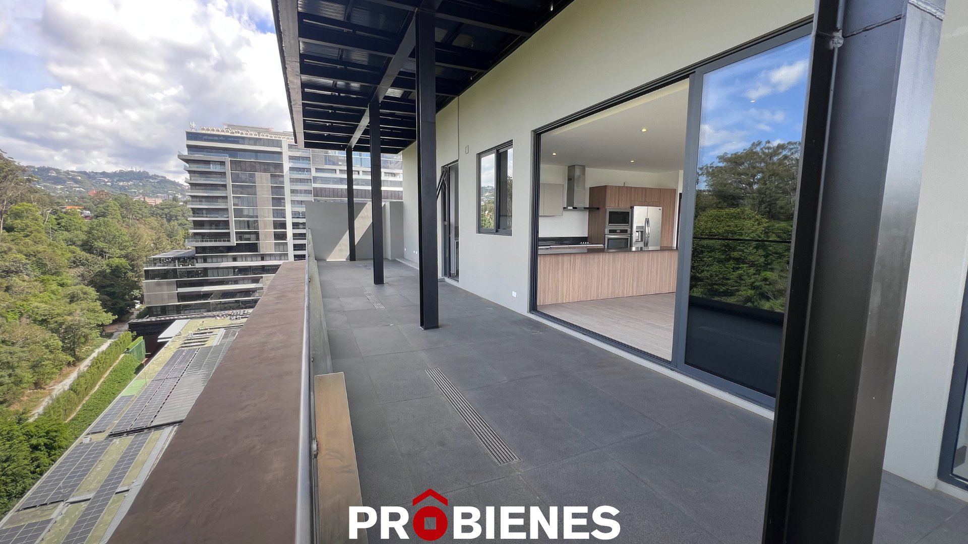 Penthouse de 3 habitaciones en SPAZIO zona 15 - Miniatura 6