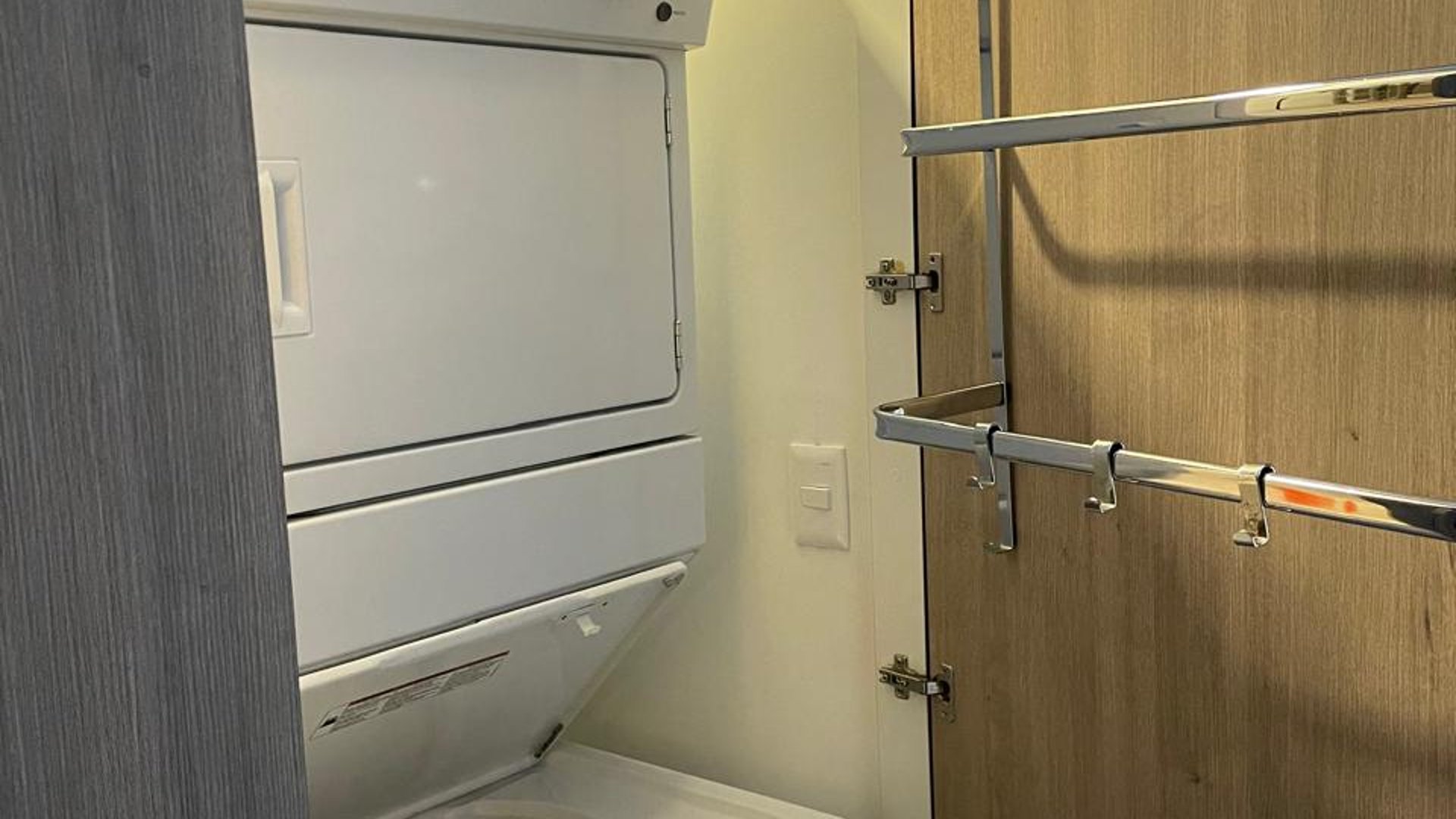 ???? APARTAMENTO AMUEBLADO EN RENTA – 2 HAB | EDIFICIO VISTARES | Z. 12 - Miniatura 12
