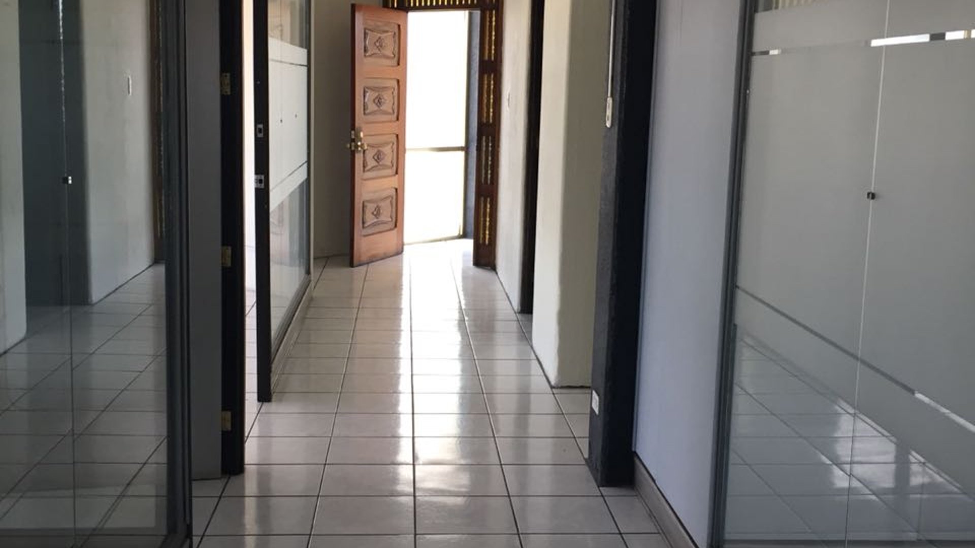 Oficina en alquiler, zona 9