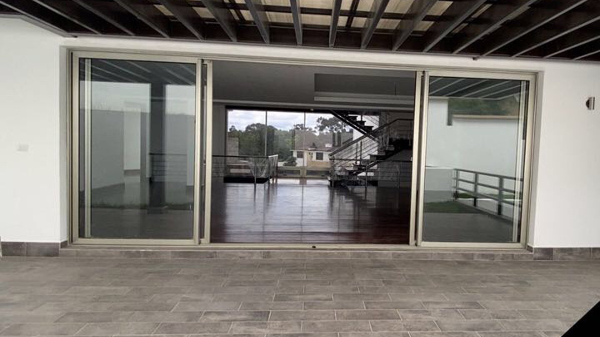 Vendo Linda Casa en Lomas de San Isidro zona 16 - Miniatura 19