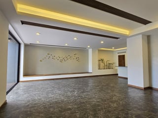 Elegante y moderno apartamento en venta en la Zona 10. - 4