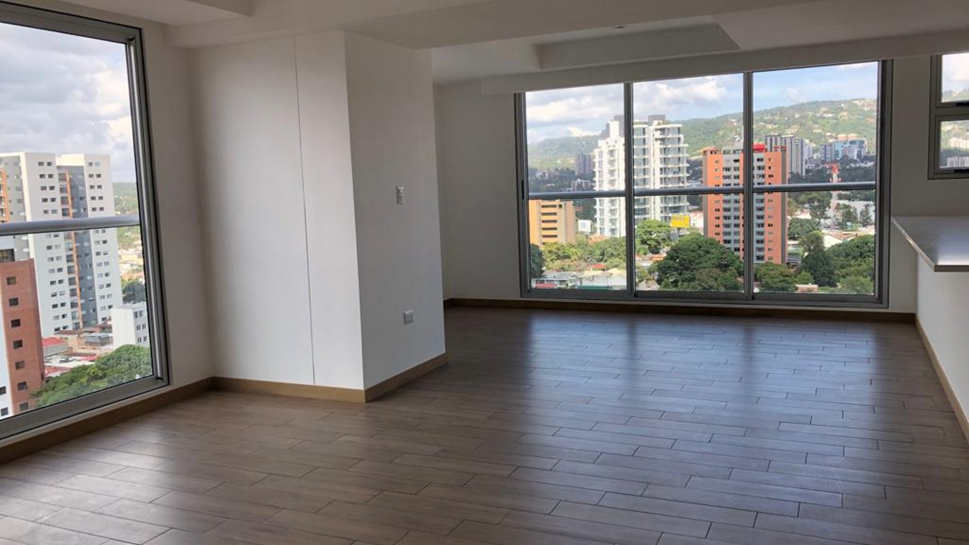Apto 3 habs, en renta o venta en Cityhaus zona 10