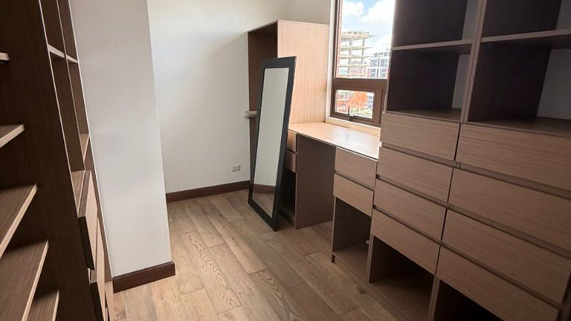 APARTAMENTO EN RENTA | SALVATORRE | ZONA 10 - Miniatura 12
