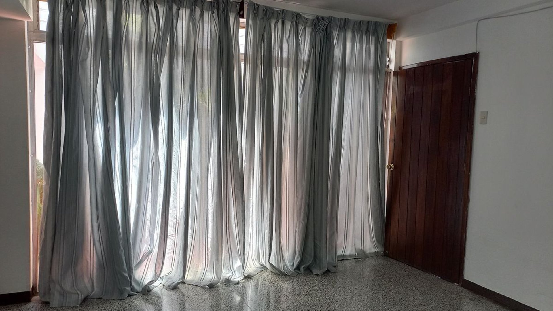 OFICINAS EN ALQUILER EN ZONA 3 LO DE BRAN - Miniatura 5