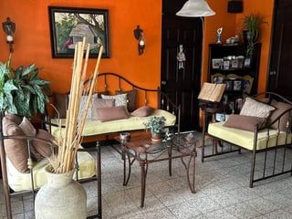 Vendo Amplia Casa en zona 11, Mariscal - Image 14