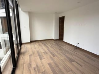 📍 APARTAMENTO EN VENTA – 1 HAB + BALCÓN | EDIFICIO PRIVÉ | Z 15 VH1 - 4