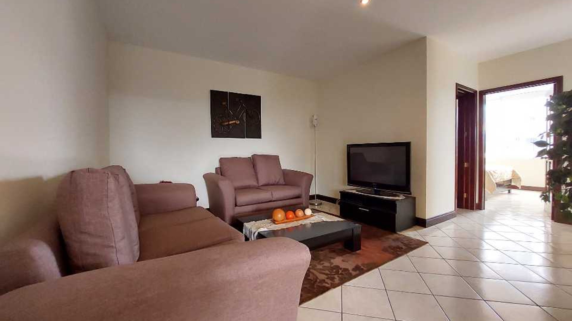 VENDO/ALQUILO APARTAMENTO EN MILENIA ZONA 10 DE 3 DORMITORIOS - Miniatura 13