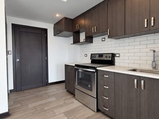 📍 APARTAMENTO EN RENTA – 1 HABITACIÓN | EDIFICIO TRES 15 | ZONA 13 - 2