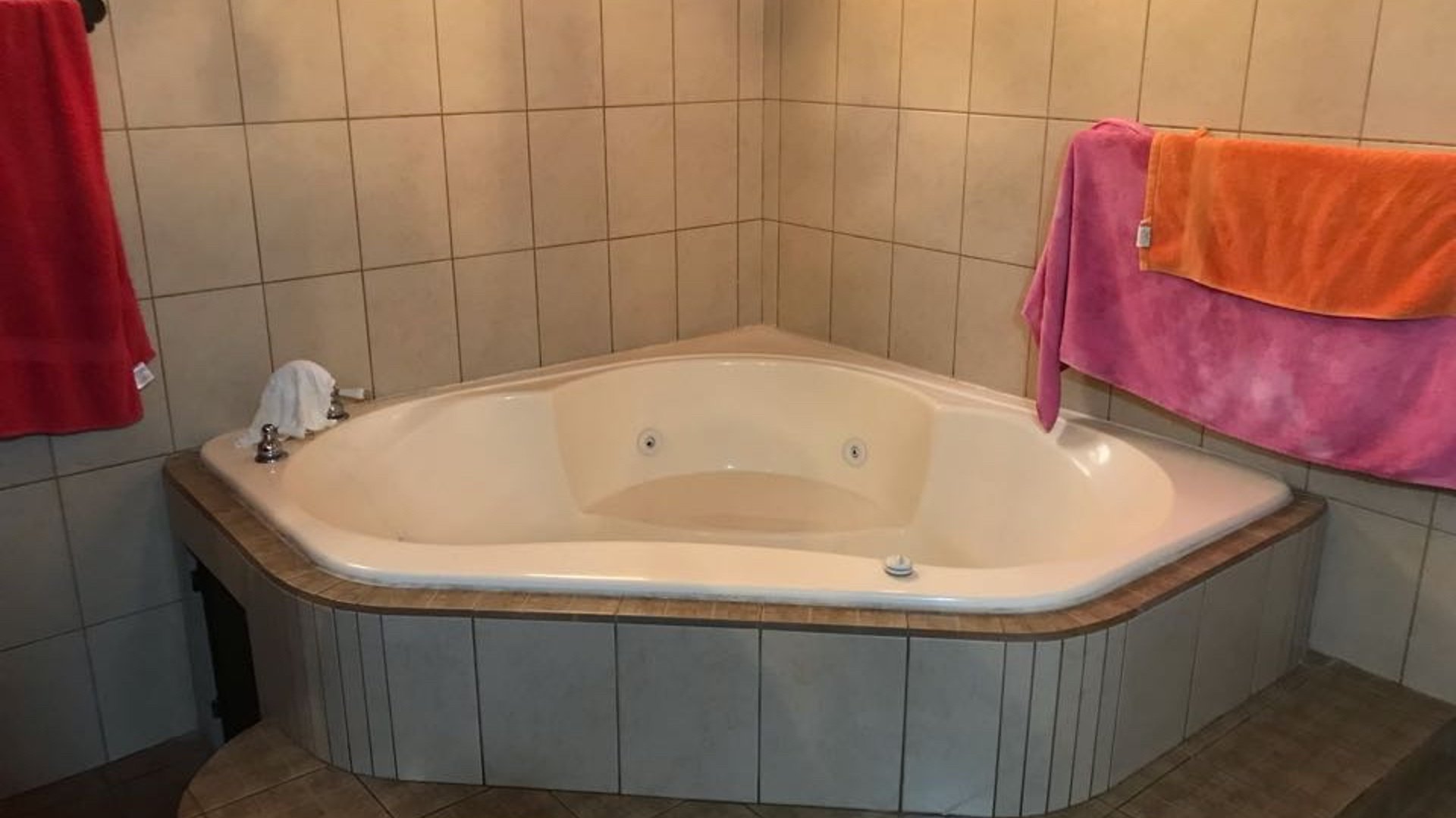 Casa GRANDE en Venta en Jocotenango, Sacatepéquez; Guatemala - Miniatura 11