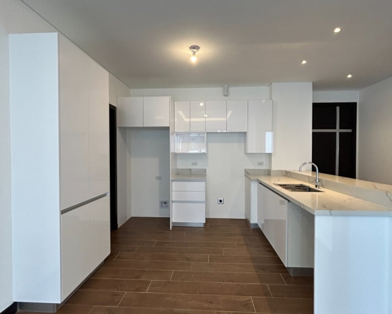 Apartamento en renta en zona 16, Cayala
