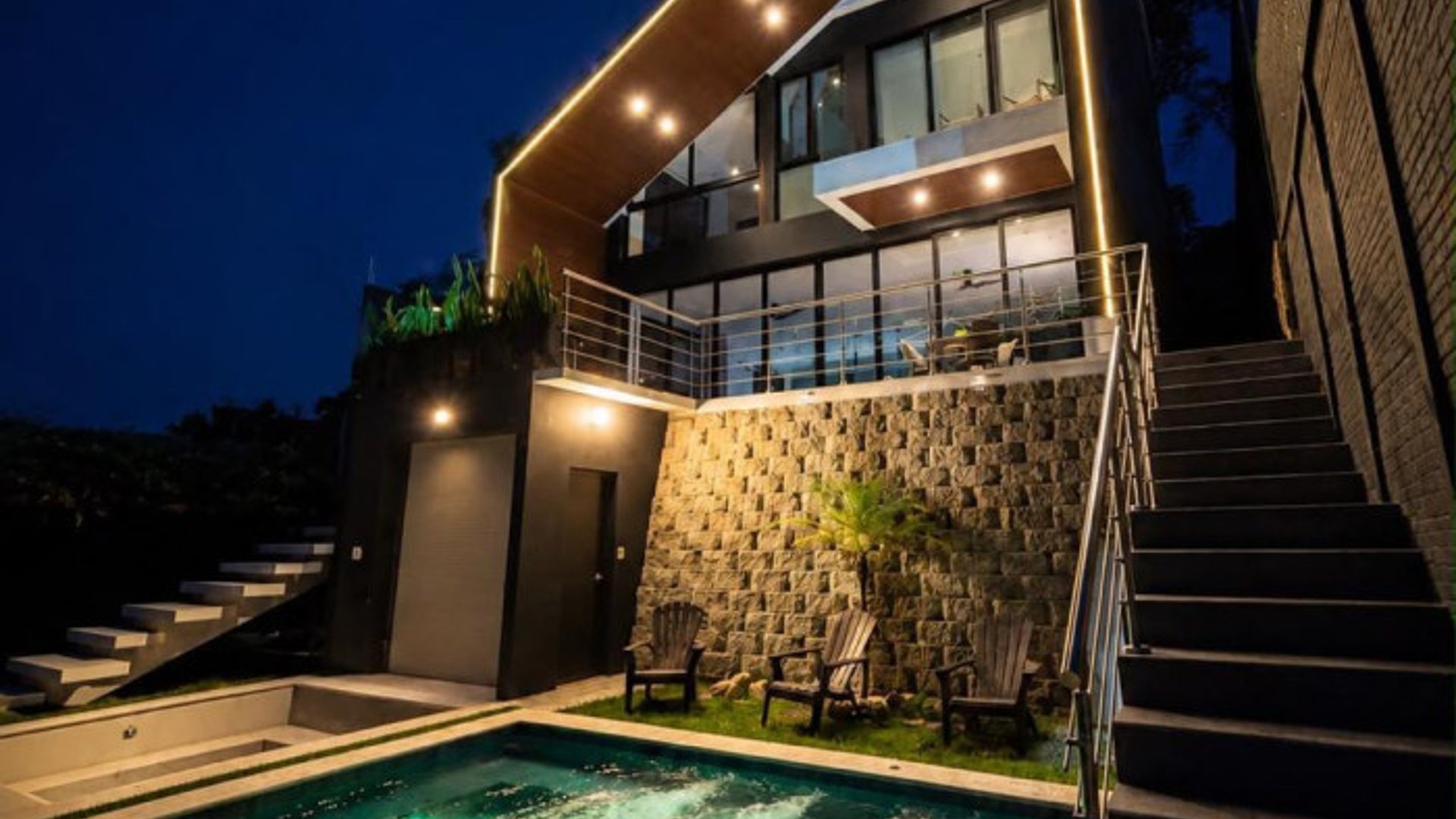 Exclusiva Casa en Venta en Laguna El Pino Santa Rosa - Miniatura 2