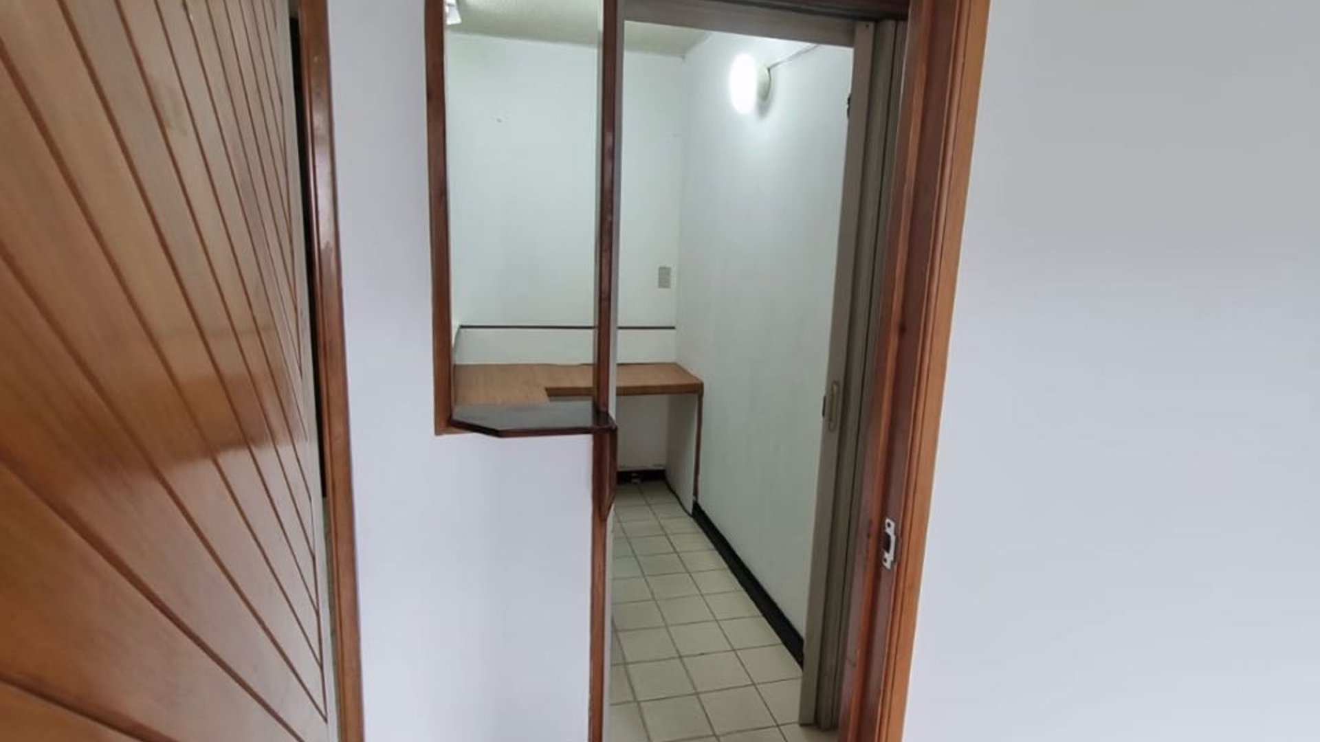 Venta Oficina Edificio 6a. Avenida Zona 9 - Miniatura 2