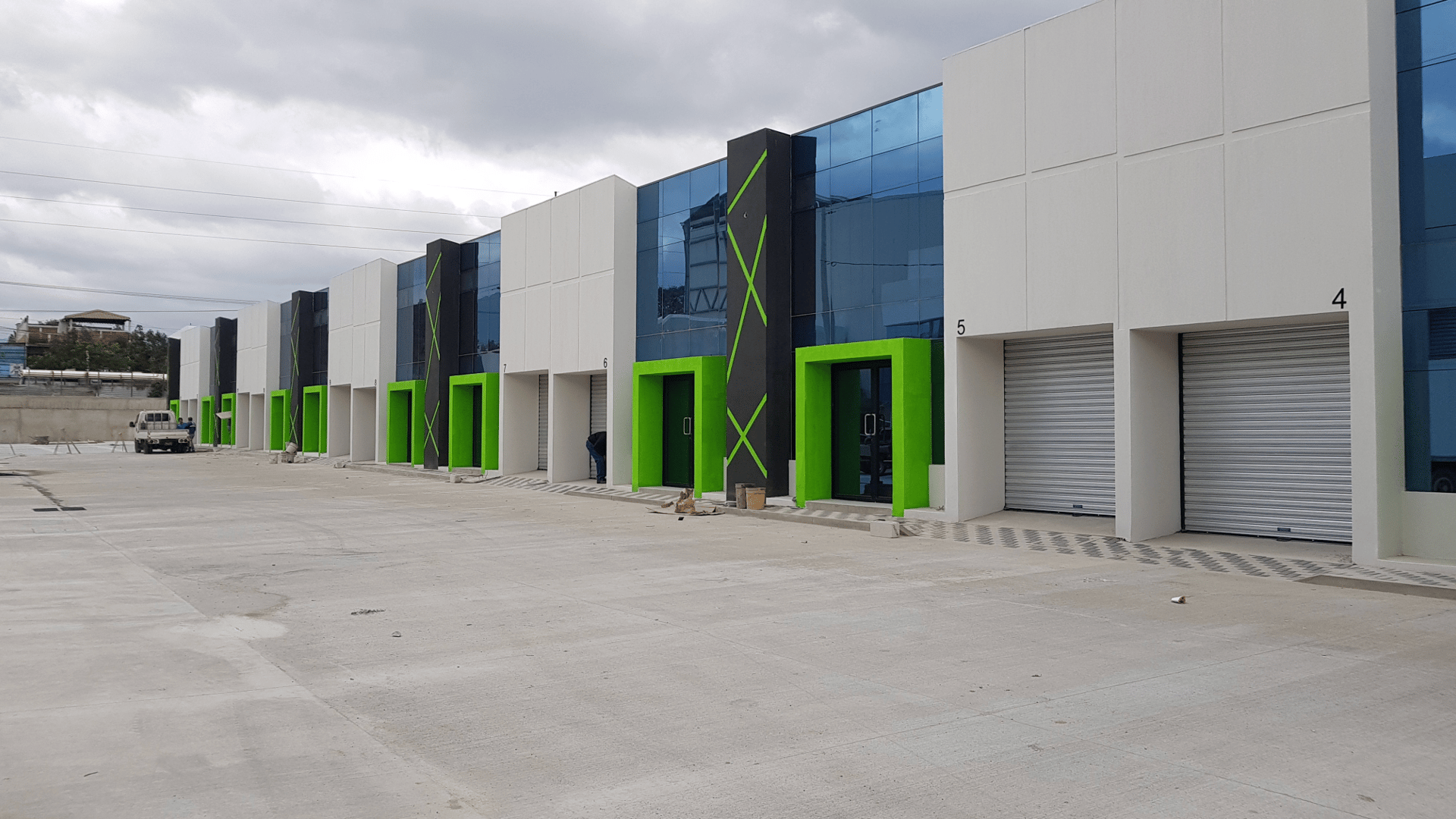 ALQUILER DE OFIBODEGA 227MT2 - CENTRO SUR, VILLA NUEVA