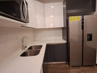 Apartamento amueblado en renta con 1 habitacion en zona 10 Ref-5641 - Image 2