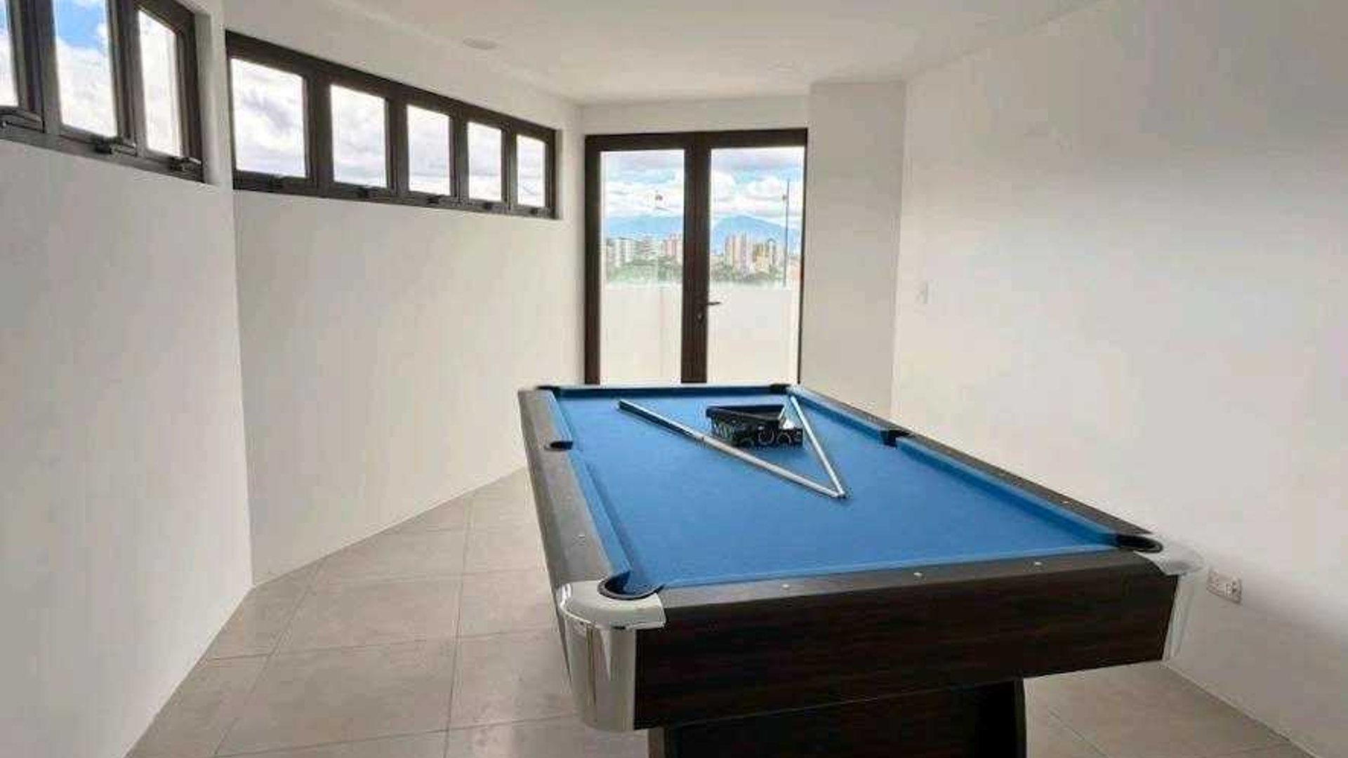 APARTAMENTO EN ALQUILER???? Edificio Privé, Zona 15 - Miniatura 10