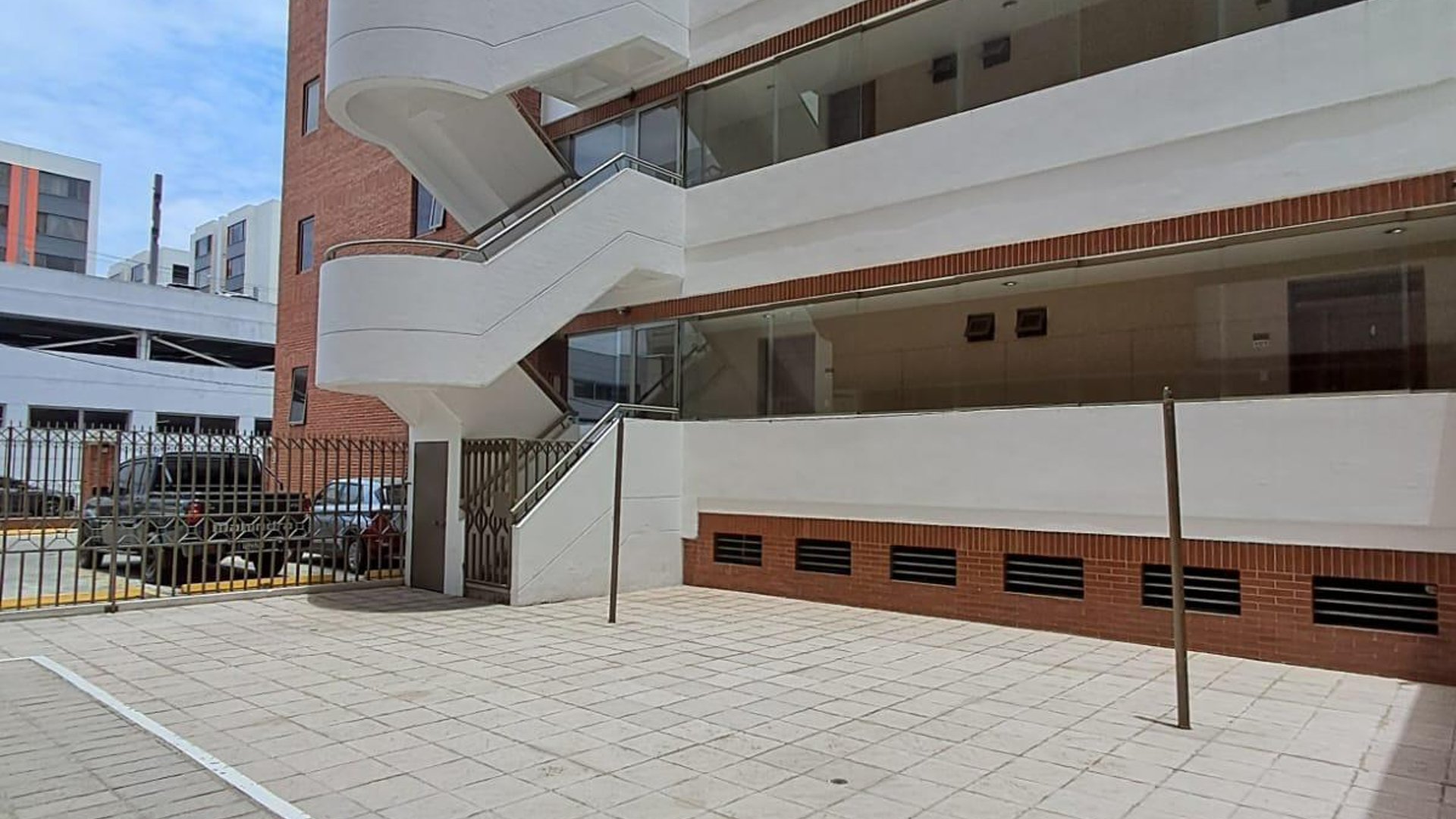 ALQUILER DE CÉNTRICO APARTAMENTO - JARDINES DEL ACUEDUCTO, ZONA 10 - Image 1