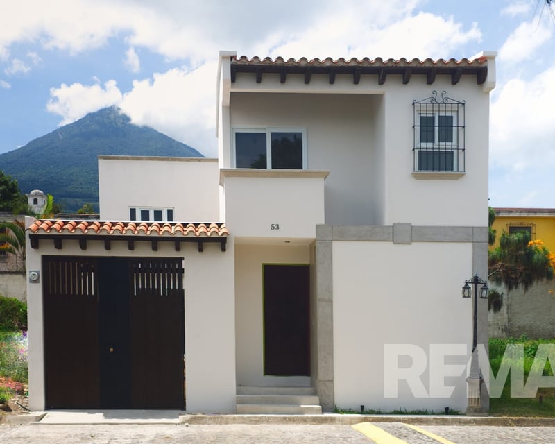 Casa en Venta cerca de Antigua Guatemala, Residencial Alameda de Don Vicente,