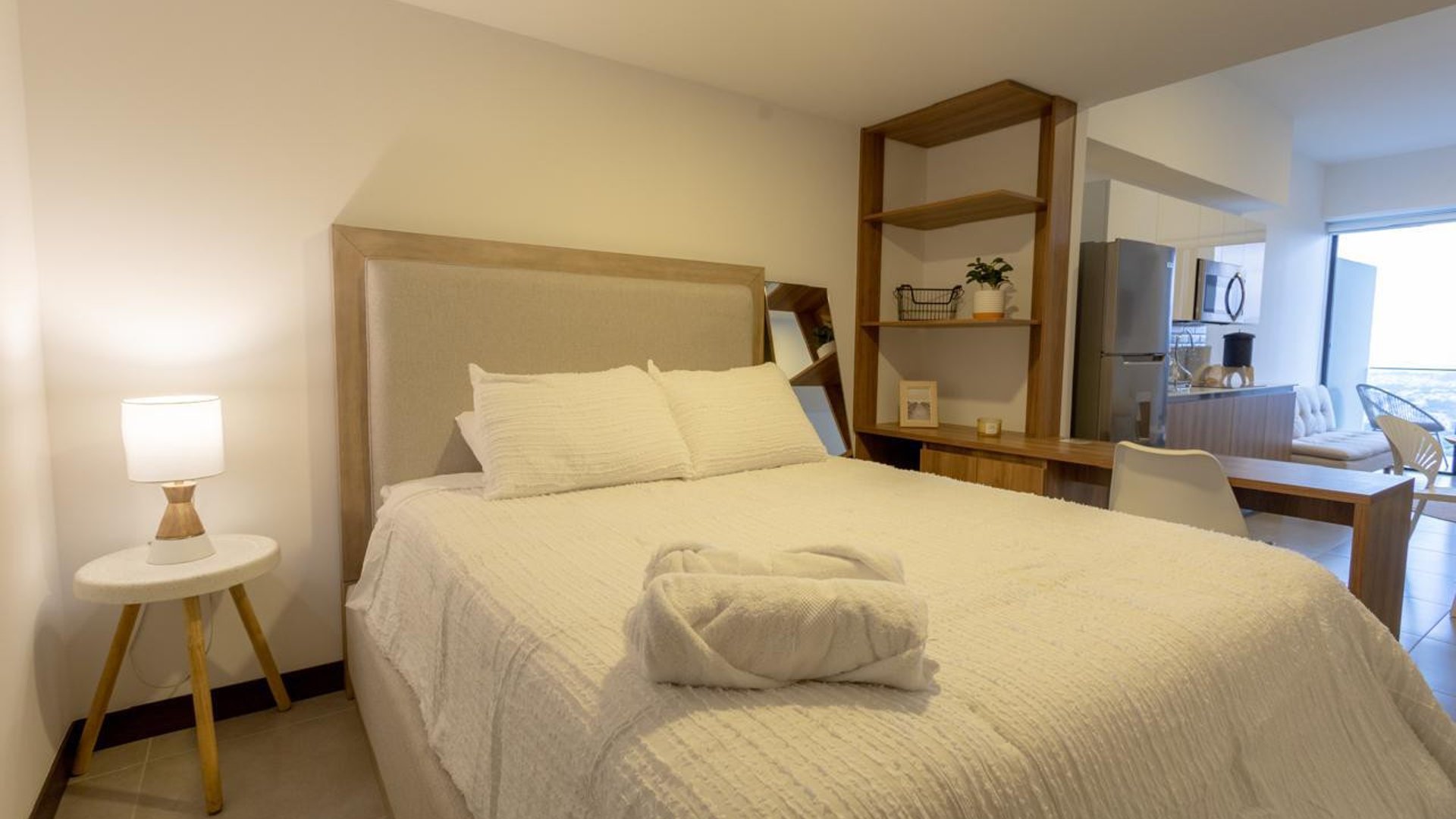 Apartamento Amueblado en Venta Zona 13 - Miniatura 4