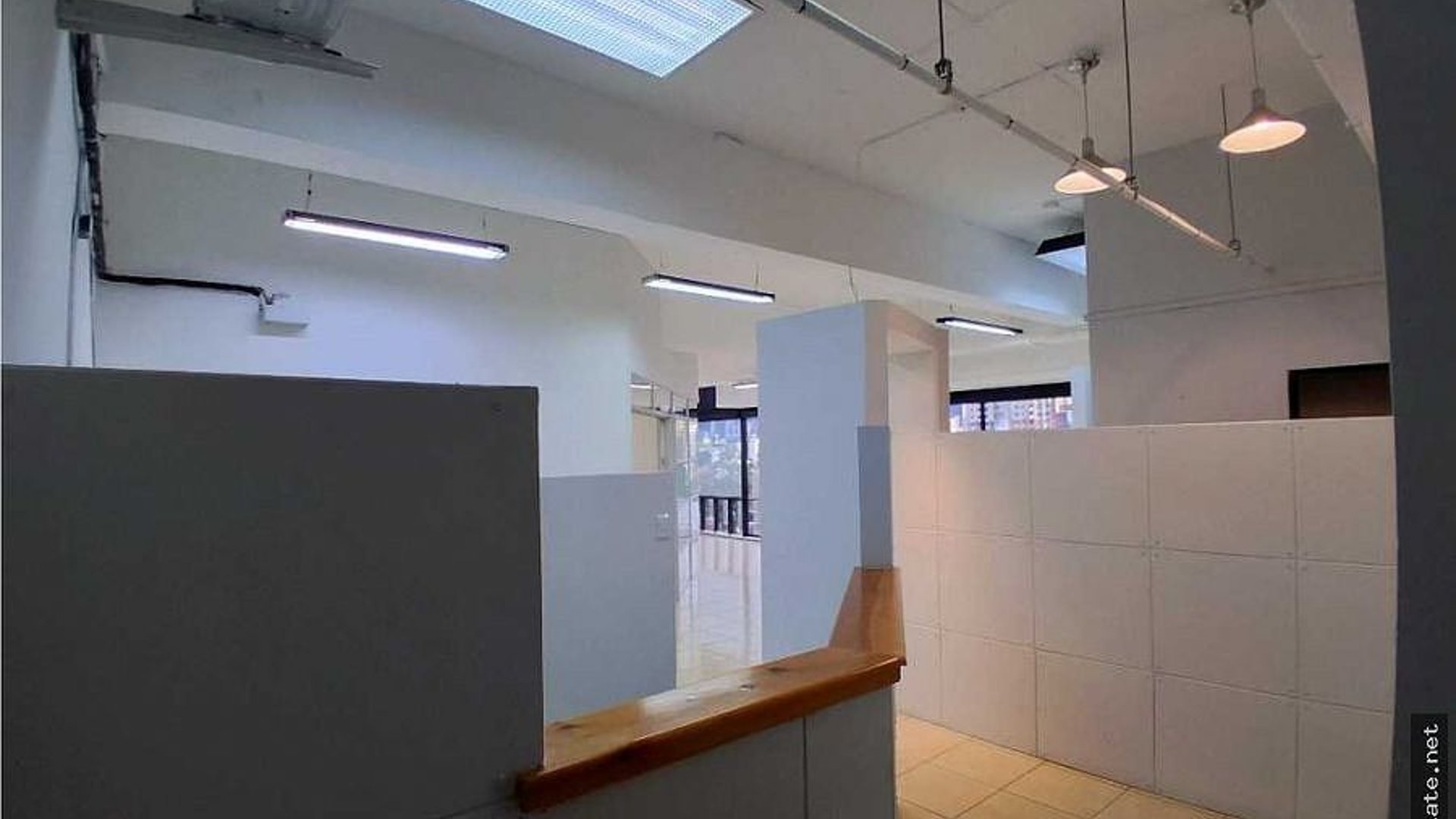 Oficina en Venta – Design Center, Zona 10 | 114 m² + 2 Parqueos - Miniatura 5