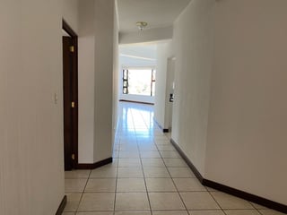 Apartamento amplio en Renta Zona 15, cerca de Metro15 - 3