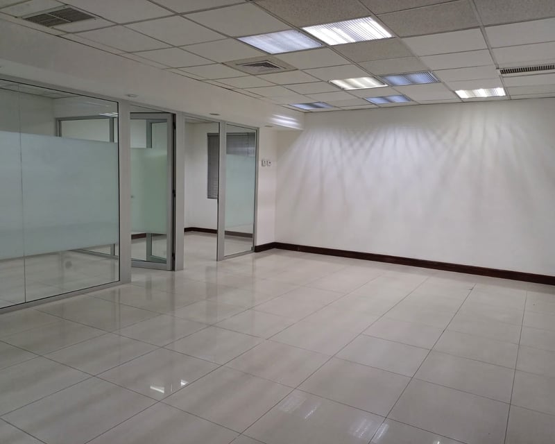 OFICINA EN RENTA EN CASA VERANDA ZONA 10