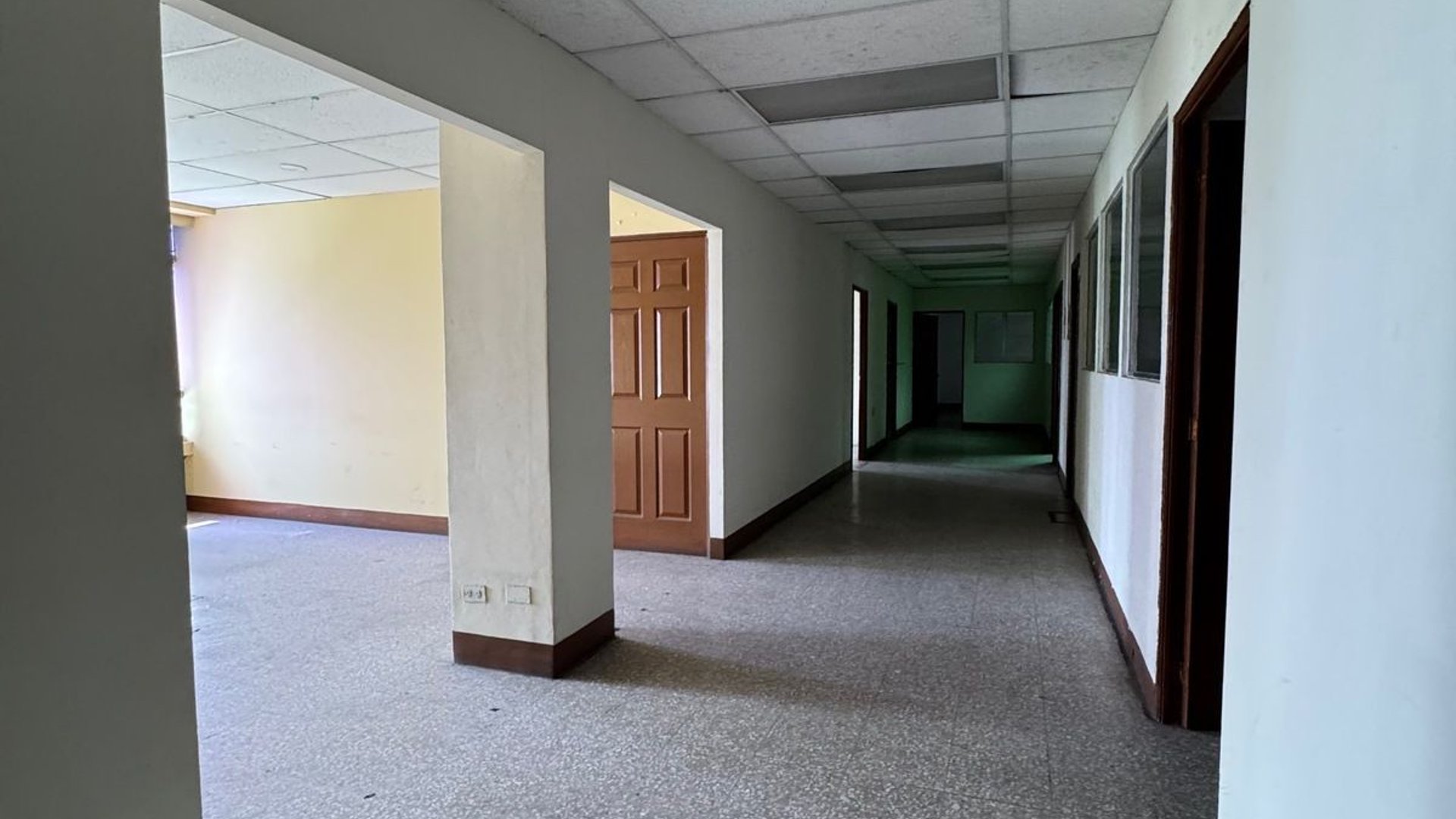 Edificio en Venta / Renta zona 4 - Miniatura 13