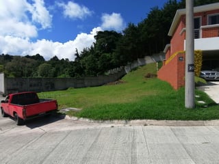 Terreno en VENTA en Condominio entrada San Antonio carretera a El Salvador - Image 1